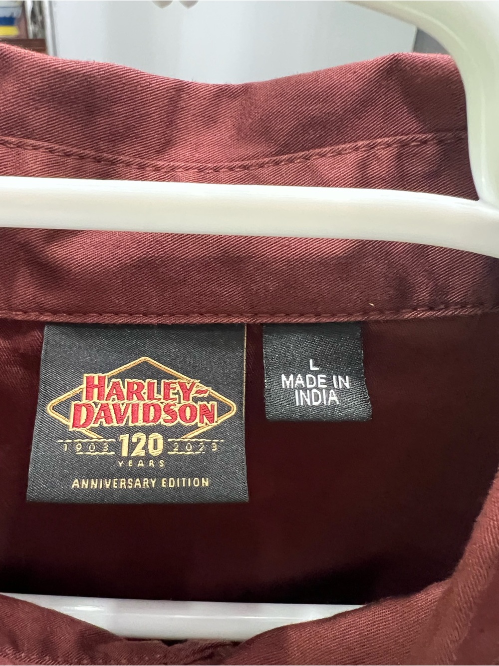 Harley-Davidson Maroon and Black Short Sleeve Button-Up Shirt with Gold Trim - Picture 2 of 7